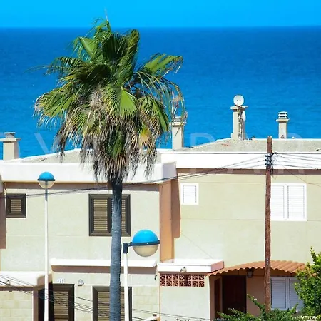 Casa Junto Mar A 50 Metros De La Playa La Mate Holiday home Torrevieja
